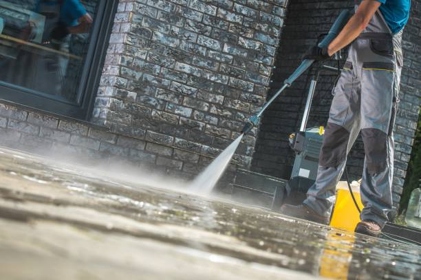 Best Parking Lot and Garage Cleaning  in Howard City, MI